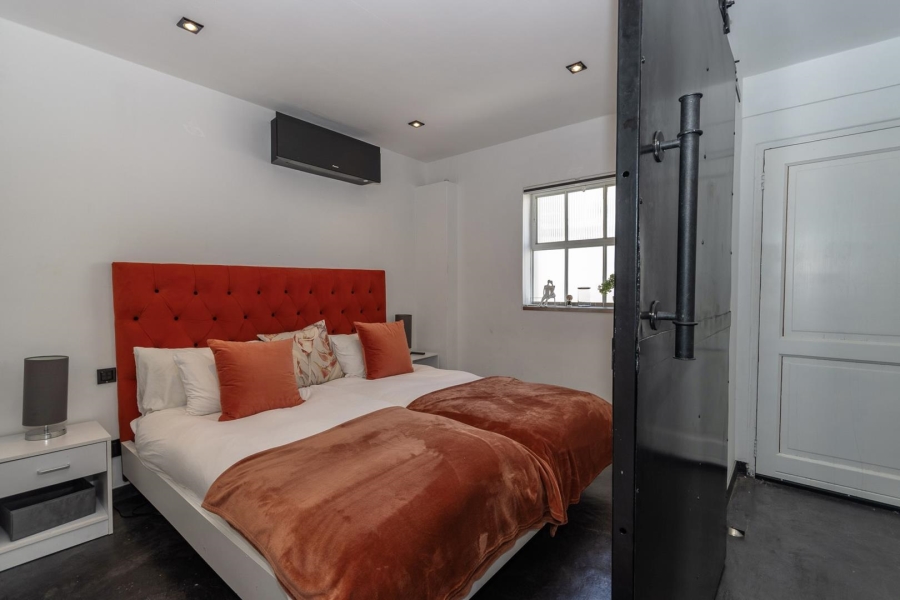 2 Bedroom Property for Sale in Cape Town City Centre Western Cape